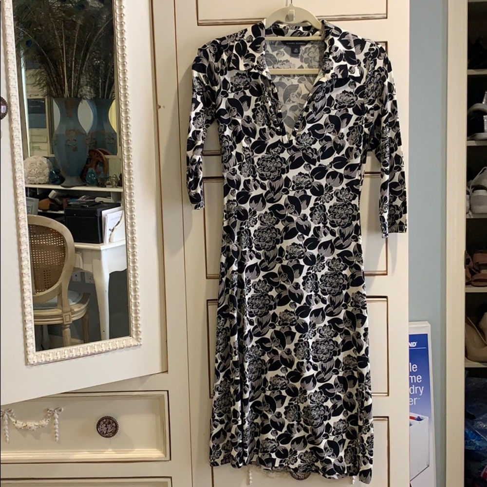 Banana Republic V-Neck Midi Dress